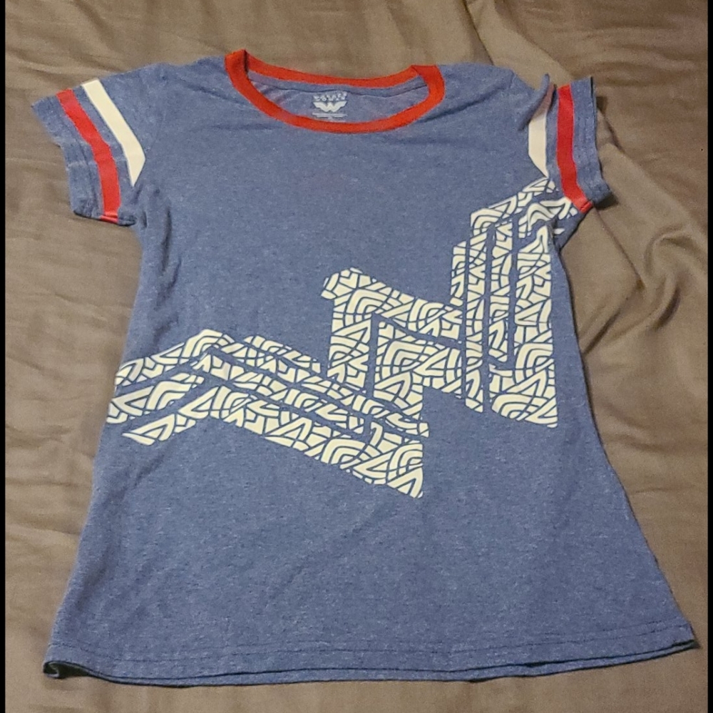 Wonder Woman W Womans Large Shirt